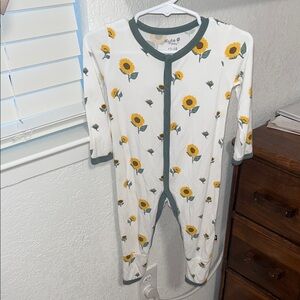 Kyte baby sunflower romper size 12-18m
